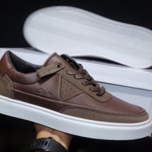 CL menâs casual sneakers