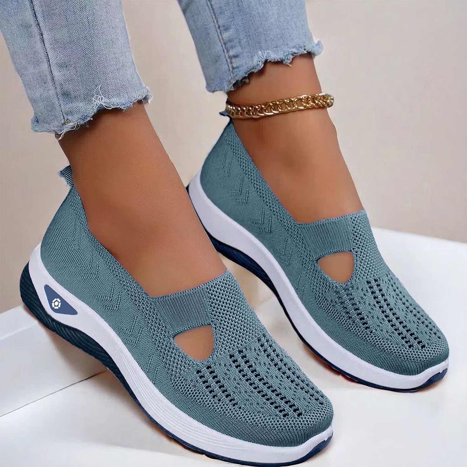 CloudWalker Slip-On Mesh Air Cushion Breathable Women's Sneakers - Image 4